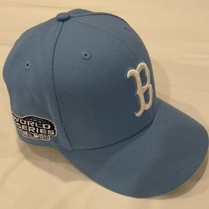 New Era Boston Red Sox Marathon Blue Edition w/ Grey Underbrim (Size: 7 1/4)